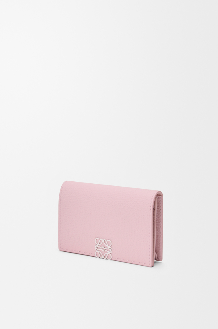 LOEWE Tarjetero Anagram en piel de ternera graneada Rosado