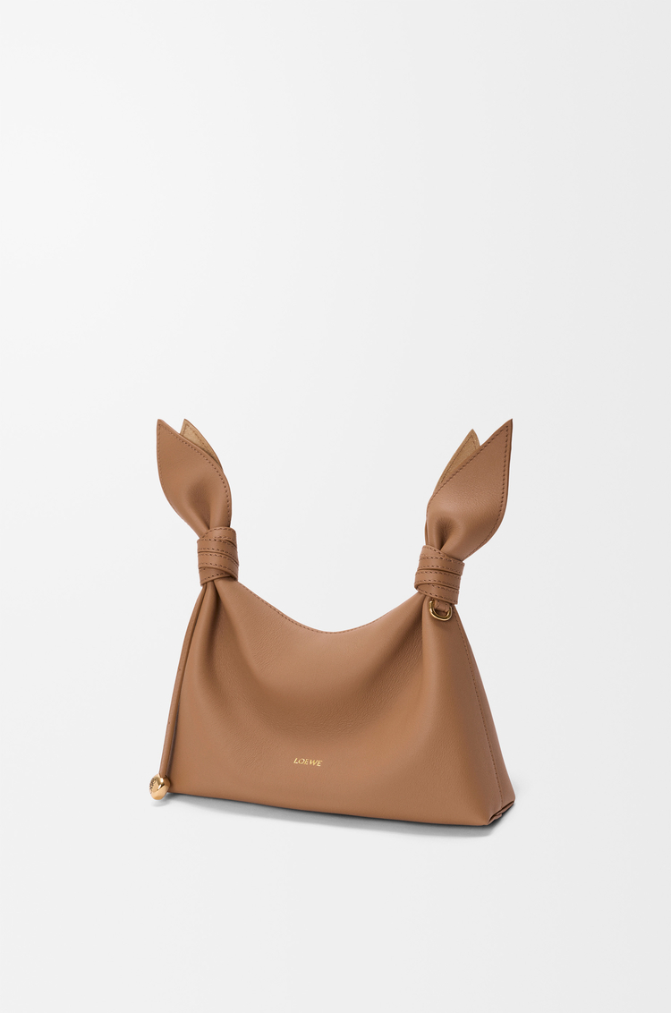 LOEWE Borsa Scarf mini in pelle di vitello liscia Moca