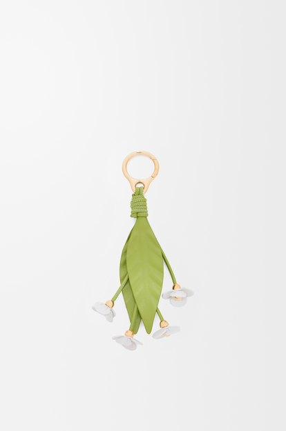 LOEWE Strawberry flower charm in classic calfskin Green/White