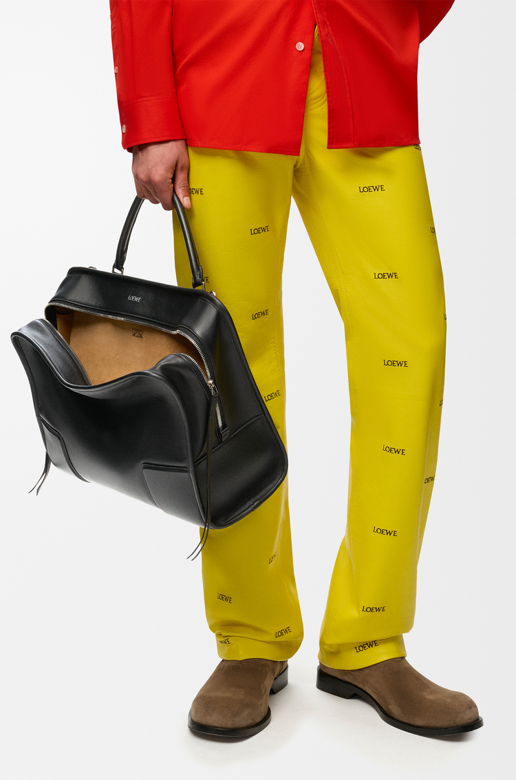 LOEWE XL Amazona 180 bag in soft calfskin Black