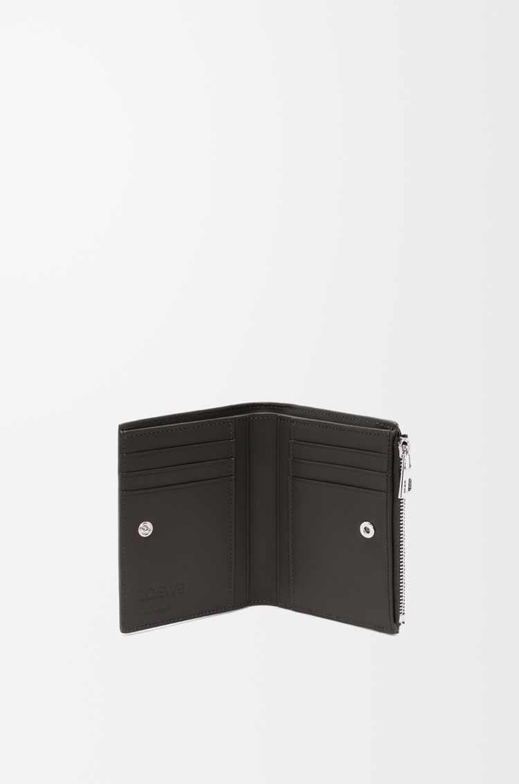 LOEWE 슬림 컴팩트 지갑 - 텍스처드 클래식 카프스킨 다크 그레이