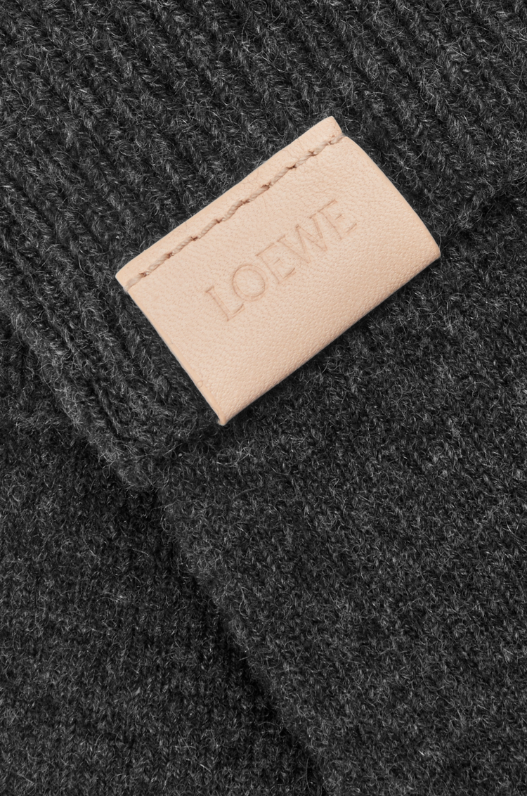 LOEWE Handschuhe aus Kaschmir Schwarz