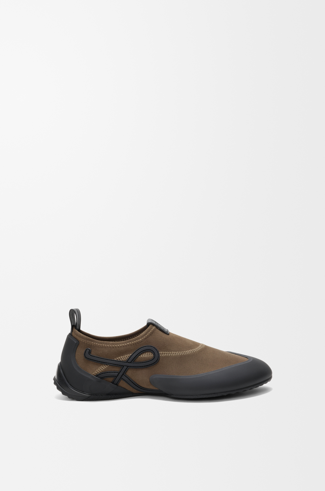 LOEWE Grip Aqua Schuh aus Stretch-Wildleder und TPU Braungrün/Schwarz