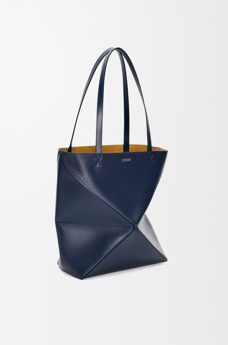 LOEWE Medium Puzzle Fold Tote aus glänzendem Kalbsleder Abyss Blue