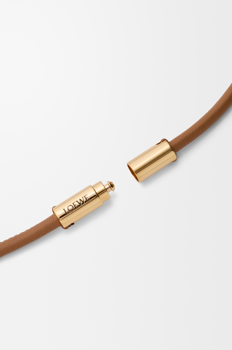 LOEWE Bandoulière pour téléphone en cuir de veau Moka