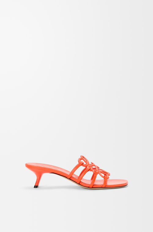 LOEWE Slide Anagram Petal in morbida pelle di vitello Zafferano Intenso