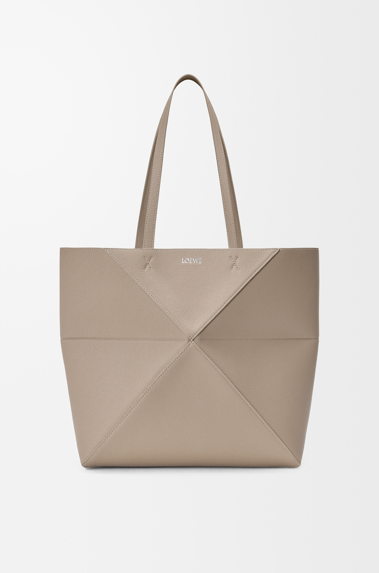 LOEWE パズルフォルド トート ホリゾンタル ミディアム（ソフトグレインカーフ） クレイ